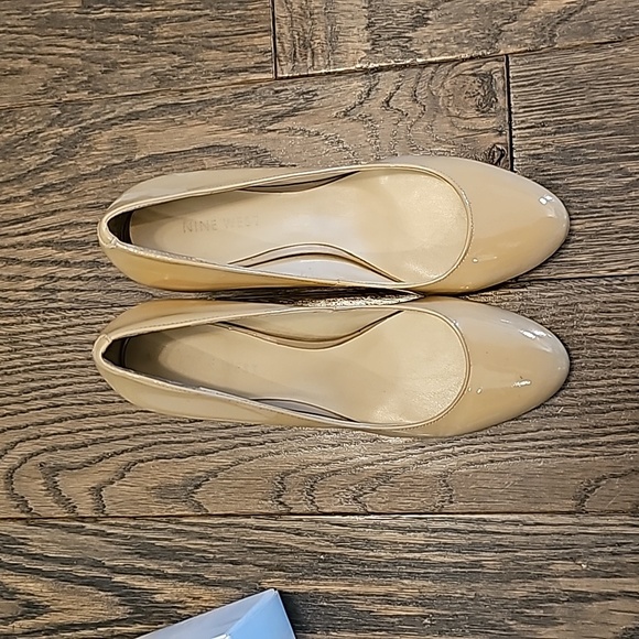 Nine west heels - Picture 1 of 8